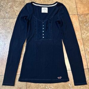 Vintage Y2K Hollister Navy Blue Ruffle Henley Long Sleeve Top size medium